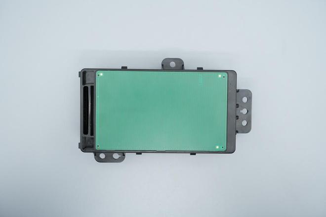 智己汽車前裝50W無線充電模塊用料拆解簡析